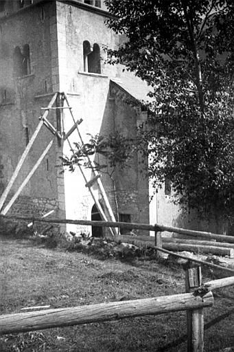 Extérieur : tour clocher, restauration