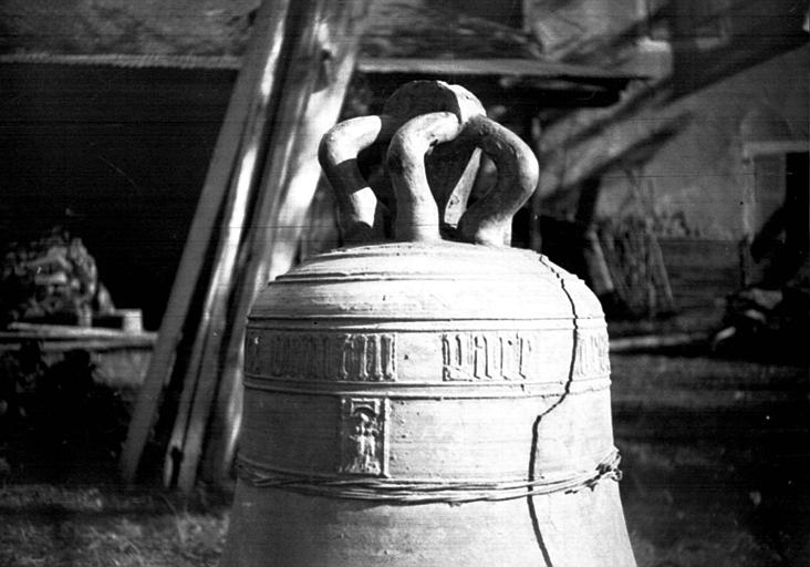 Extérieur : dépose de la cloche, détail