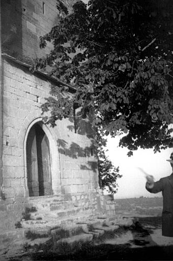 Extérieur : façade, porte d'entrée, abords