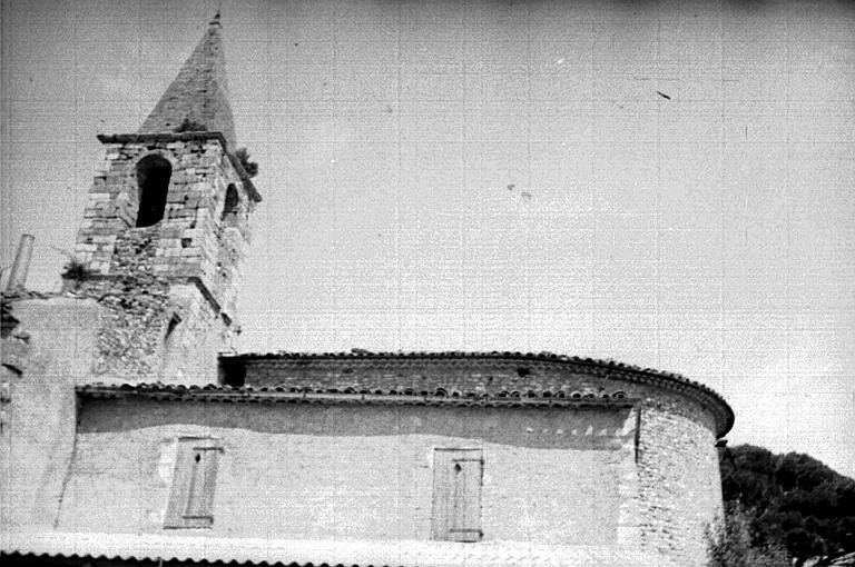 Extérieur : façade latérale, tour clocher