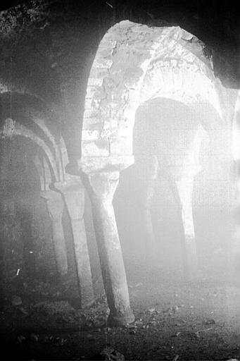 Intérieur : voûtes, arcs, colonnes