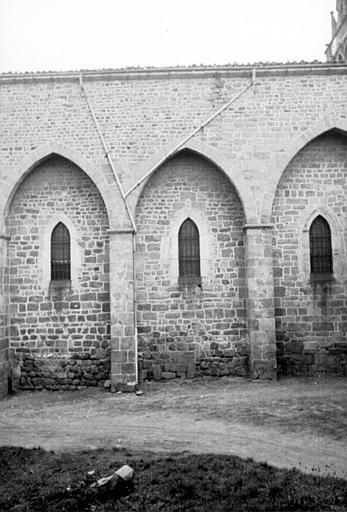 Extérieur : façade, fenêtres-hautes