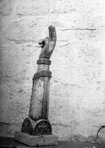 Intérieur : vue du bras reliquaire