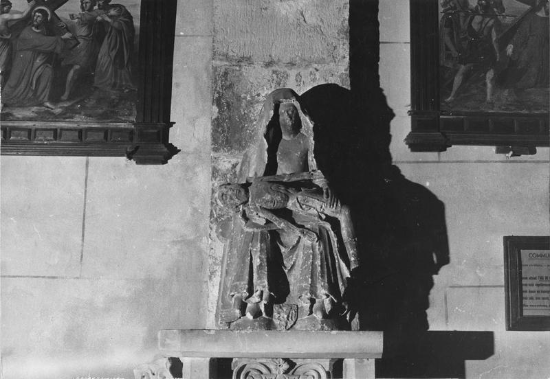 groupe sculpté : Vierge de Pitié