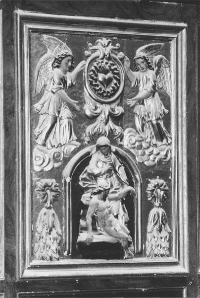 bas-reliefs : Scènes de la vie de la Vierge, panneau sculpté, réemployé dans les lambris du choeur