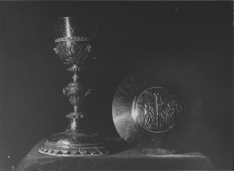 calice, patène - © Ministère de la Culture (France), Médiathèque du patrimoine et de la photographie (objets mobiliers), tous droits réservés