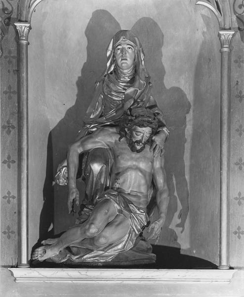 statue : Vierge de Pitié - © Ministère de la Culture (France), Médiathèque du patrimoine et de la photographie (objets mobiliers), tous droits réservés