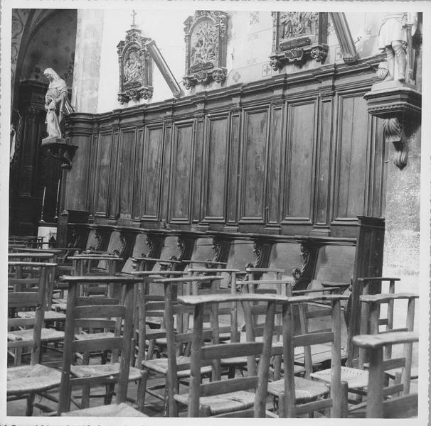 lambris de revêtement et stalles