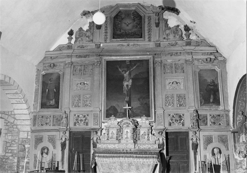 Retable, 4 tableaux, tabernacle (maître-autel) : Christ en croix (le), saint Laurent, saint Roch, colombe du saint Esprit (la), bon pasteur (le)