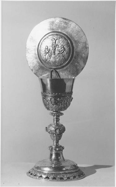 calice, patène, vue générale - © Ministère de la Culture (France), Médiathèque du patrimoine et de la photographie (objets mobiliers), tous droits réservés