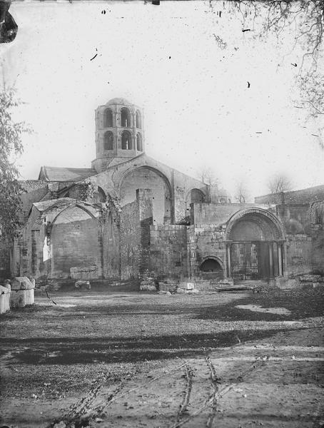 Vue de l'église Saint-Honorat