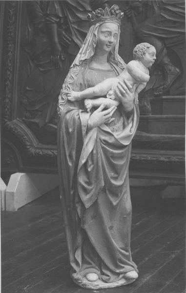 statue : Vierge à l'enfant, vue générale - © Ministère de la Culture (France), Médiathèque du patrimoine et de la photographie (objets mobiliers), tous droits réservés