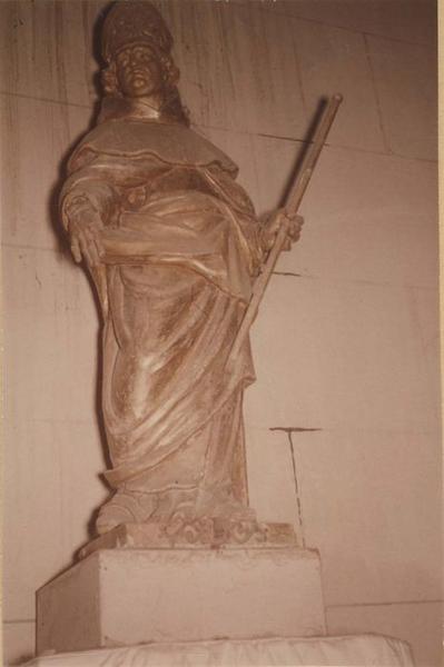 statue : saint Clair, vue générale