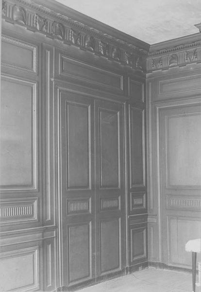 lambris de revêtement style Louis XVI, vue partielle