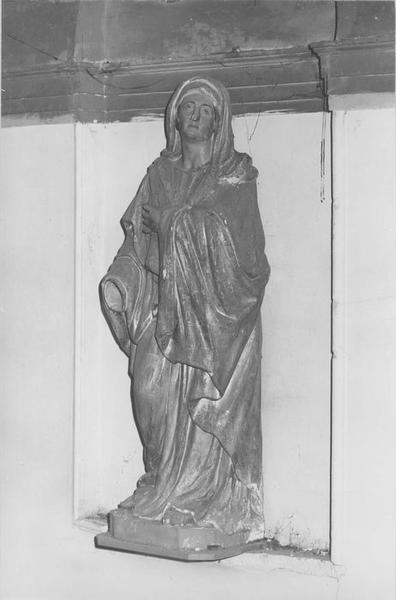statue du Calvaire : Vierge, vue générale - © Ministère de la Culture (France), Médiathèque du patrimoine et de la photographie (objets mobiliers), tous droits réservés