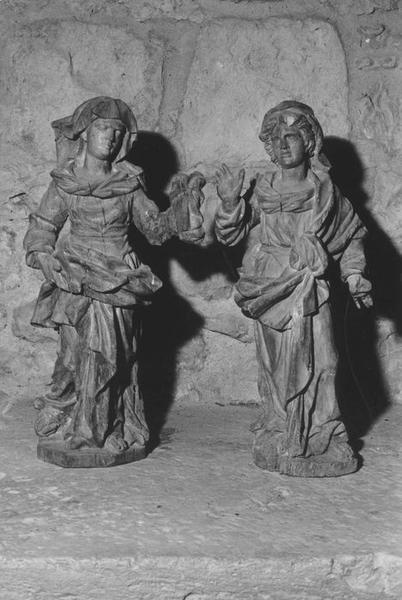 statues (2) : saintes femmes, vue générale