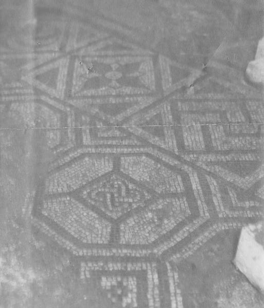pavement, vue partielle - © Ministère de la Culture (France), Médiathèque du patrimoine et de la photographie (objets mobiliers), tous droits réservés
