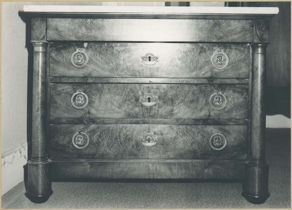 commode - © Ministère de la Culture (France), Médiathèque du patrimoine et de la photographie, diffusion GrandPalaisRmn Photo