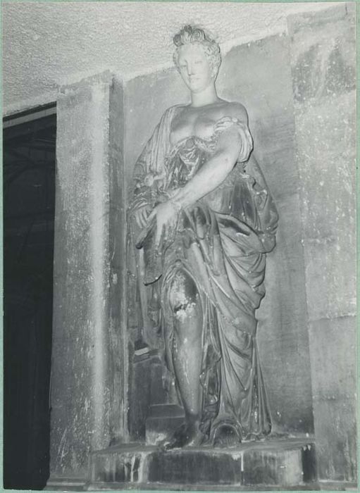 haut-relief : Typographie - © Ministère de la Culture (France), Médiathèque du patrimoine et de la photographie, diffusion GrandPalaisRmn Photo