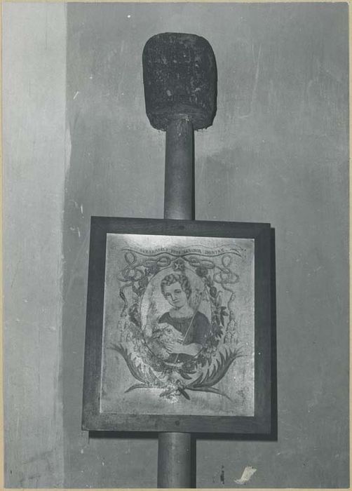 quatre porte-cierges de procession de la confrérie des Pénitents Blancs - © Ministère de la Culture (France), Médiathèque du patrimoine et de la photographie, diffusion GrandPalaisRmn Photo