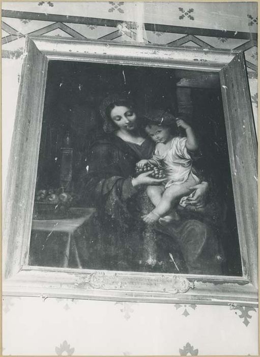 tableau et son cadre : Vierge au raisin - © Ministère de la Culture (France), Médiathèque du patrimoine et de la photographie, diffusion GrandPalaisRmn Photo