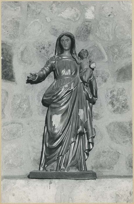 statue : Vierge à l'Enfant