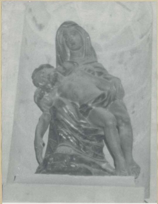 groupe sculpté : Vierge de Pitié
