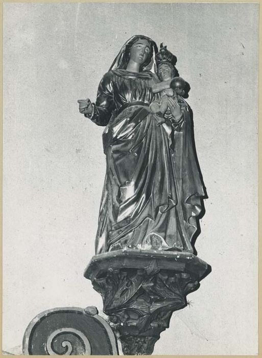 statue : Vierge à l'Enfant