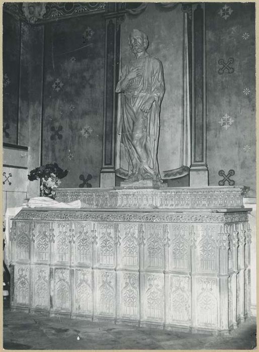 autel et statue : Saint Pierre