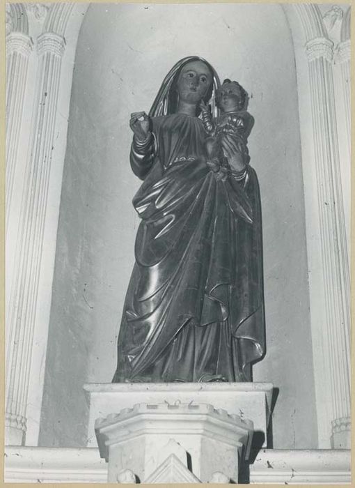 Statue : Vierge à l'Enfant