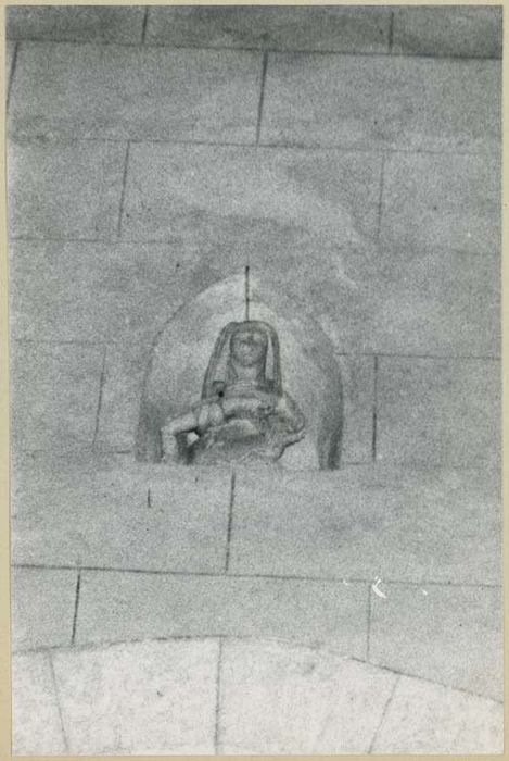groupe sculpté : Vierge de Pitié
