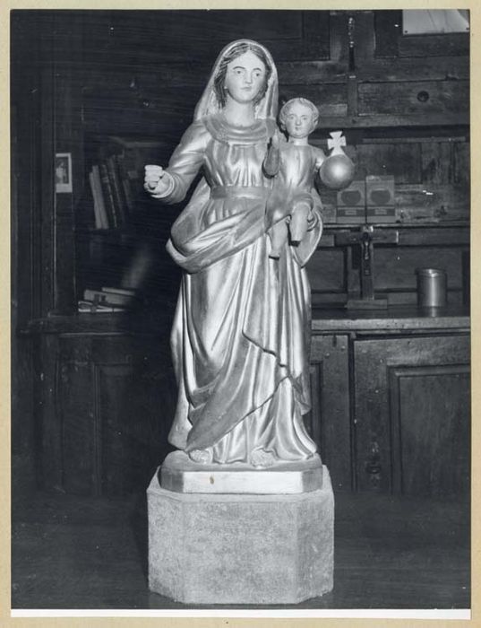 Statue : Vierge à l'Enfant