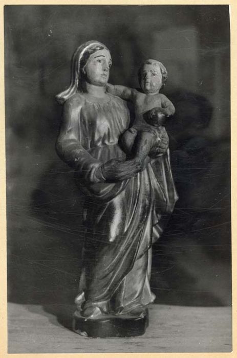 statue : Vierge à l'Enfant