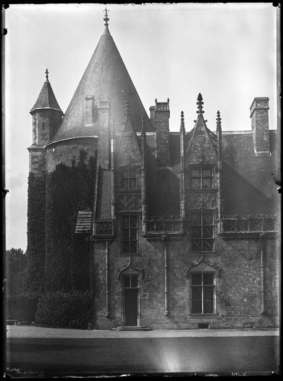 Extrémité de la façade sur le parc