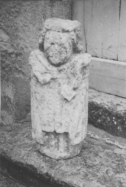 statue : Dieu au maillet, sculpture celtique ou gallo-romaine, connue aussi sous le nom de saint Vincent