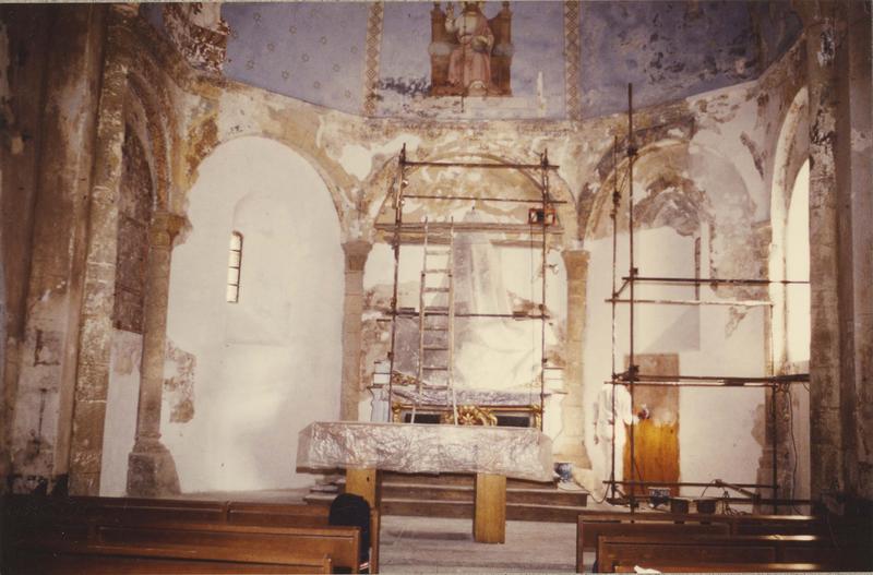 Peintures murales ornant l'abside, vue générale après rebouchages