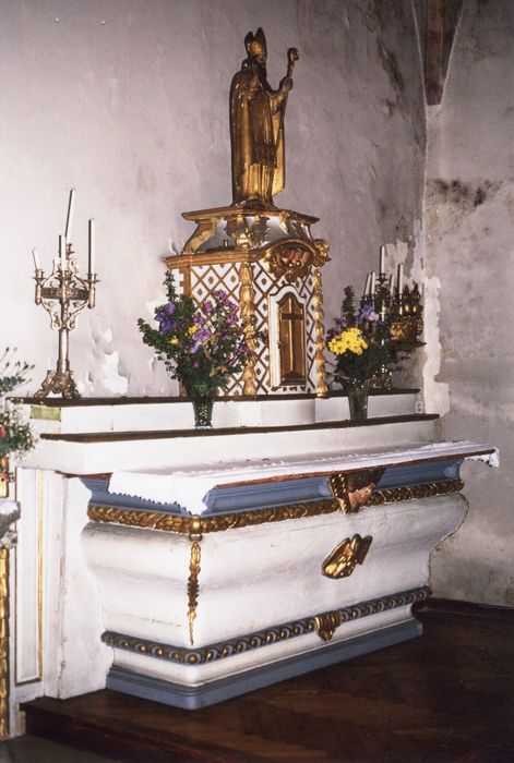 autel de la chapelle sud de l'église