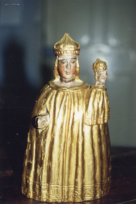 Statue : Vierge à l'Enfant