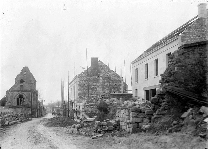 Reconstruction : maisons échafaudées