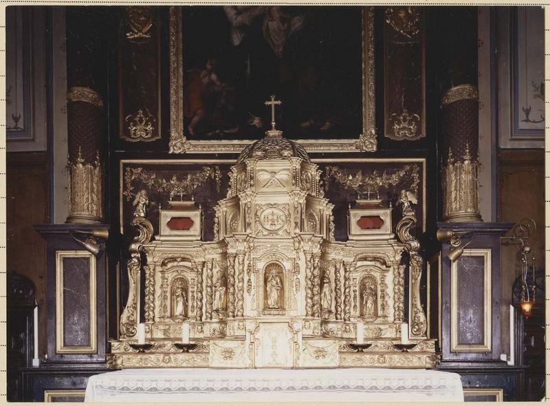 autel, tabernacle, gradins d'autel - © Ministère de la Culture (France), Médiathèque du patrimoine et de la photographie (objets mobiliers), tous droits réservés