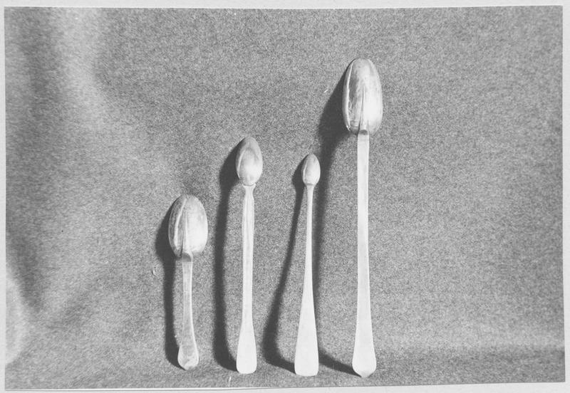 cuillère, 2 cuillères, cuillère - © Ministère de la Culture (France), Médiathèque du patrimoine et de la photographie (objets mobiliers), tous droits réservés