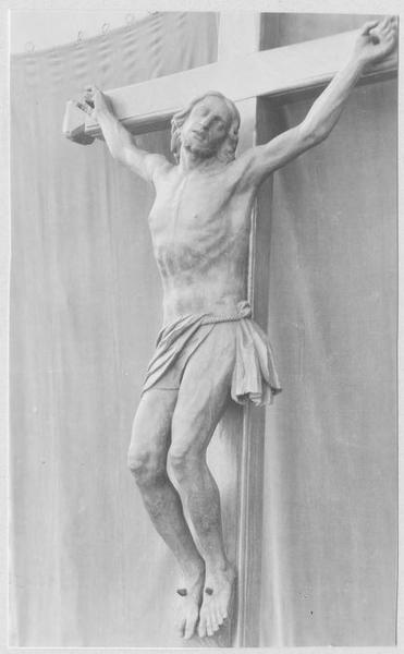 Croix : Christ en croix