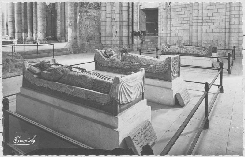 statue funéraire d'Henri II Plantagenêt, roi d'Angleterre, mort en 1189