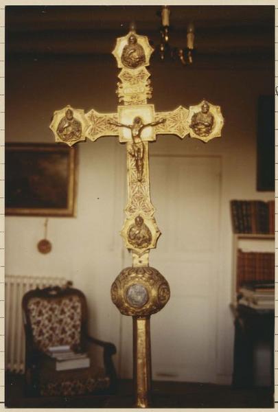 croix de procession - © Ministère de la Culture (France), Médiathèque du patrimoine et de la photographie (objets mobiliers), tous droits réservés