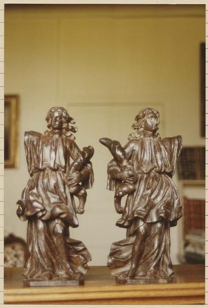 2 statuettes : Anges - © Ministère de la Culture (France), Médiathèque du patrimoine et de la photographie (objets mobiliers), tous droits réservés
