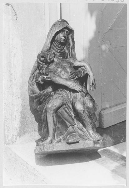 statue : Vierge de Pitié - © Ministère de la Culture (France), Médiathèque du patrimoine et de la photographie (objets mobiliers), tous droits réservés