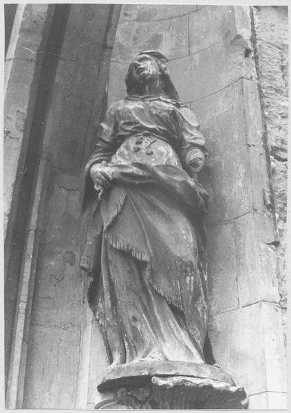 statue : Sainte Marthe