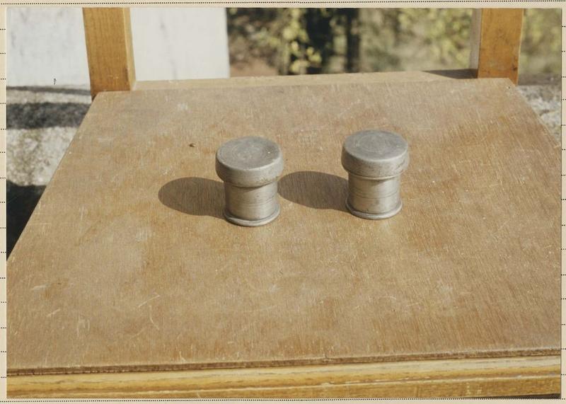 2 ampoules aux saintes huiles