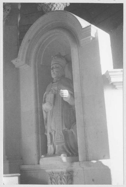statue : Saint François de Sales