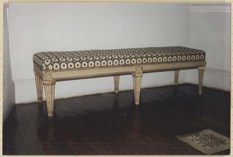 banquette, style Louis XVI - © Ministère de la Culture (France), Médiathèque du patrimoine et de la photographie (objets mobiliers), tous droits réservés